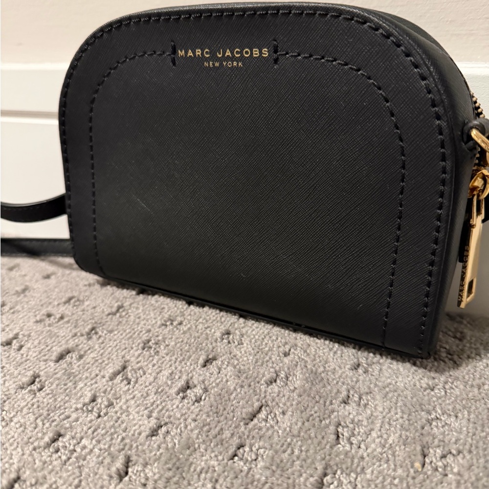 Marc Jacobs Elegant Black Shoulder Bag